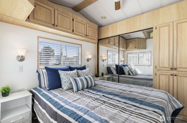 Property Photo: 7704 Birch Bay Drive 1211 WA 98030