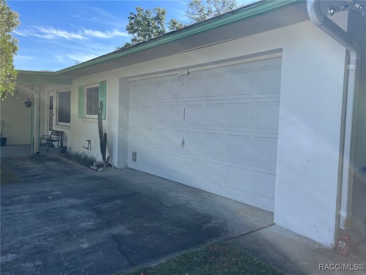 Property Photo: 6676 E Kent Street FL 34452