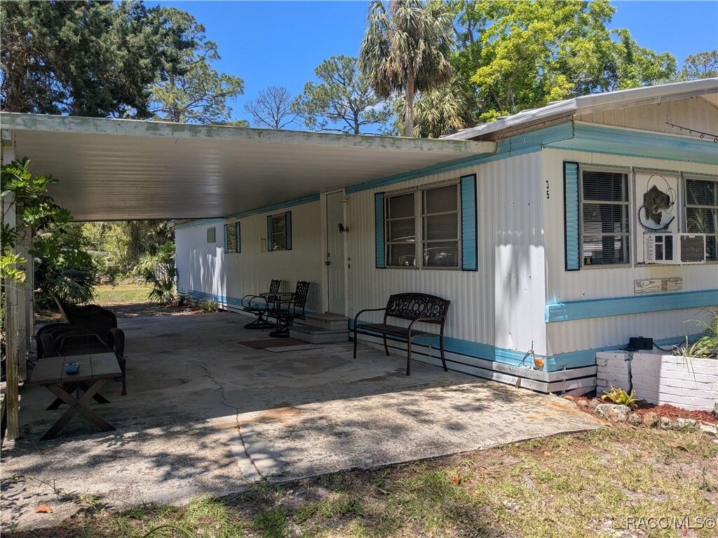 Property Photo: 35 63rd Street FL 34498
