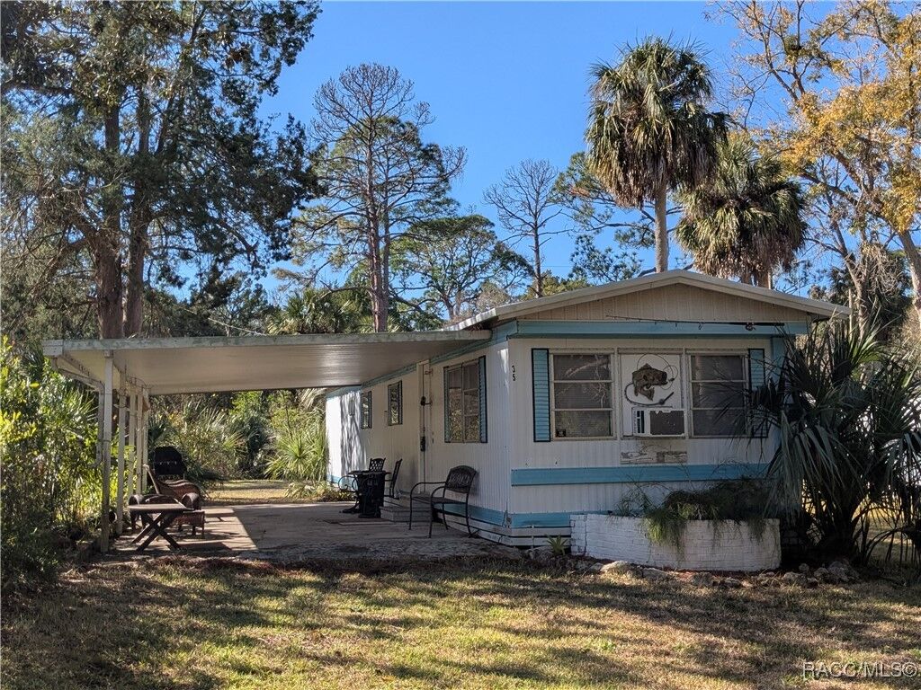 Property Photo: 35 63rd Street FL 34498