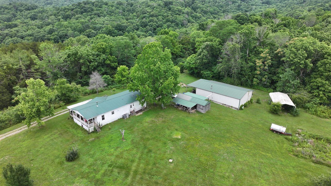 Property Photo:  1520 Gordon Branch Road  KY 42166 