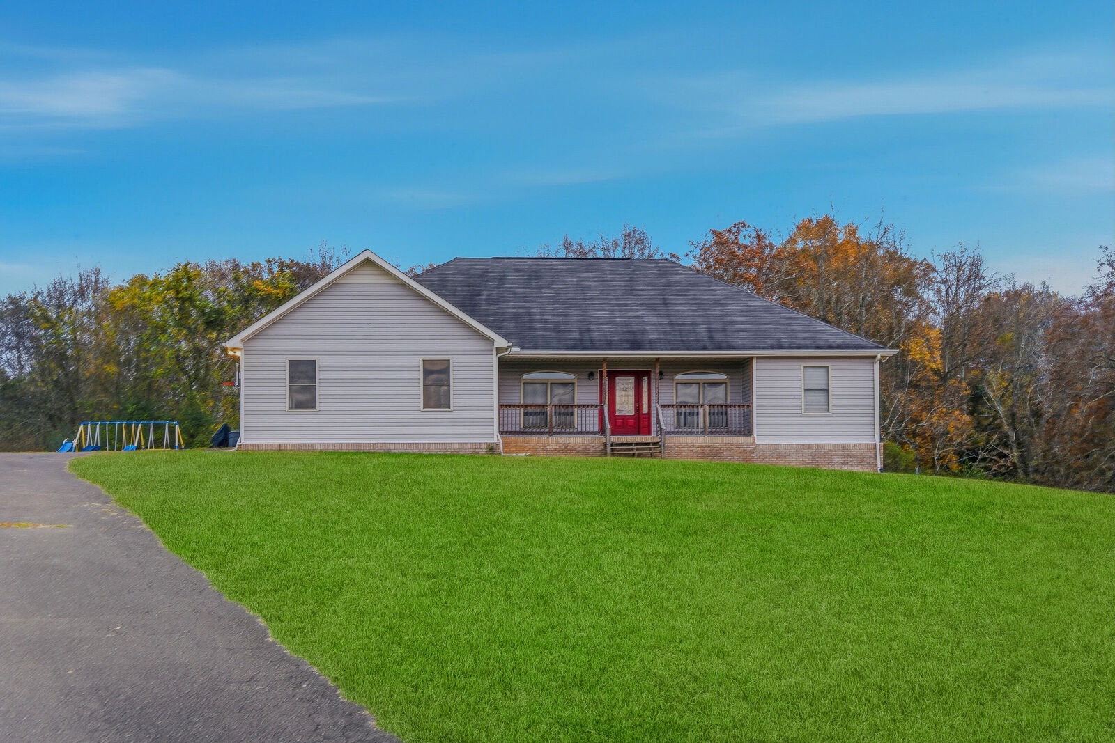 Property Photo:  466 County Road 420  TN 37303 