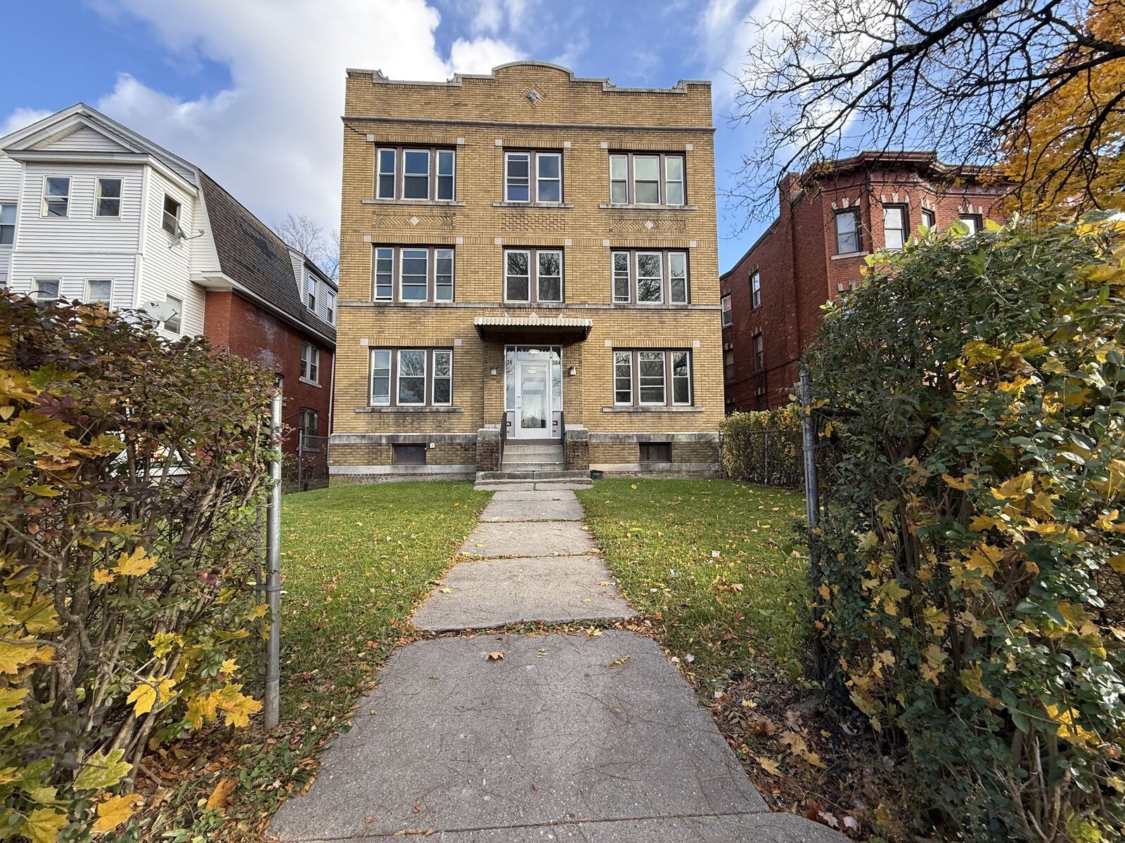 Property Photo:  364 Woodland Street  CT 06112 