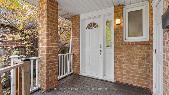 Property Photo:  42 Tanager Square  ON L6Z 1X2 