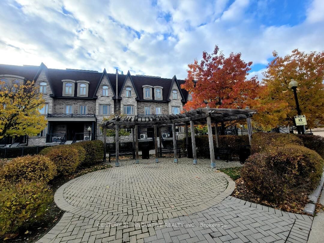 Photo de la propriété:  320 John Street 106  ON L3T 0B1 