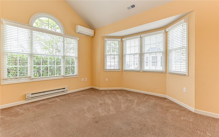 Property Photo: 252 Estates Dr PA 15044