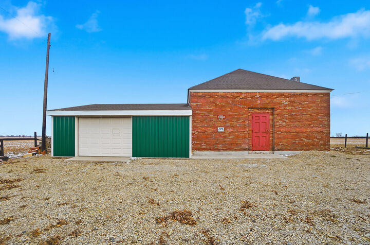 Property Photo: 1125 Roberts Mill Road OH 43140