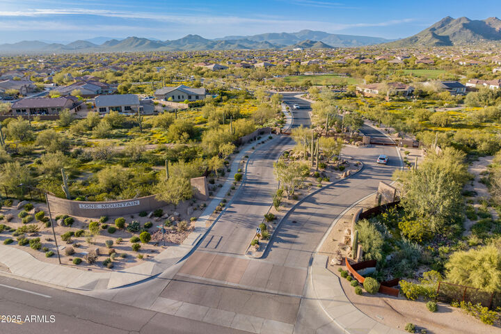 Property Photo: 32613 N 57th Street AZ 85331