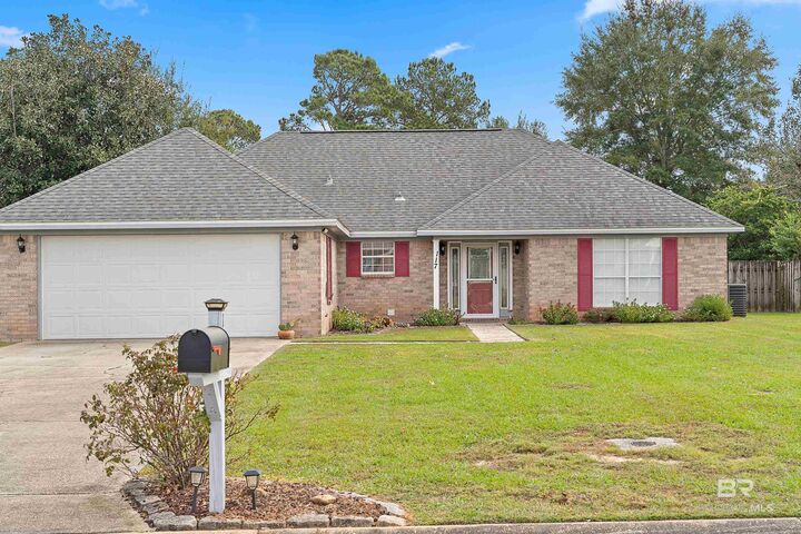 Property Photo:  117 Pennbrooke Loop  AL 36535 