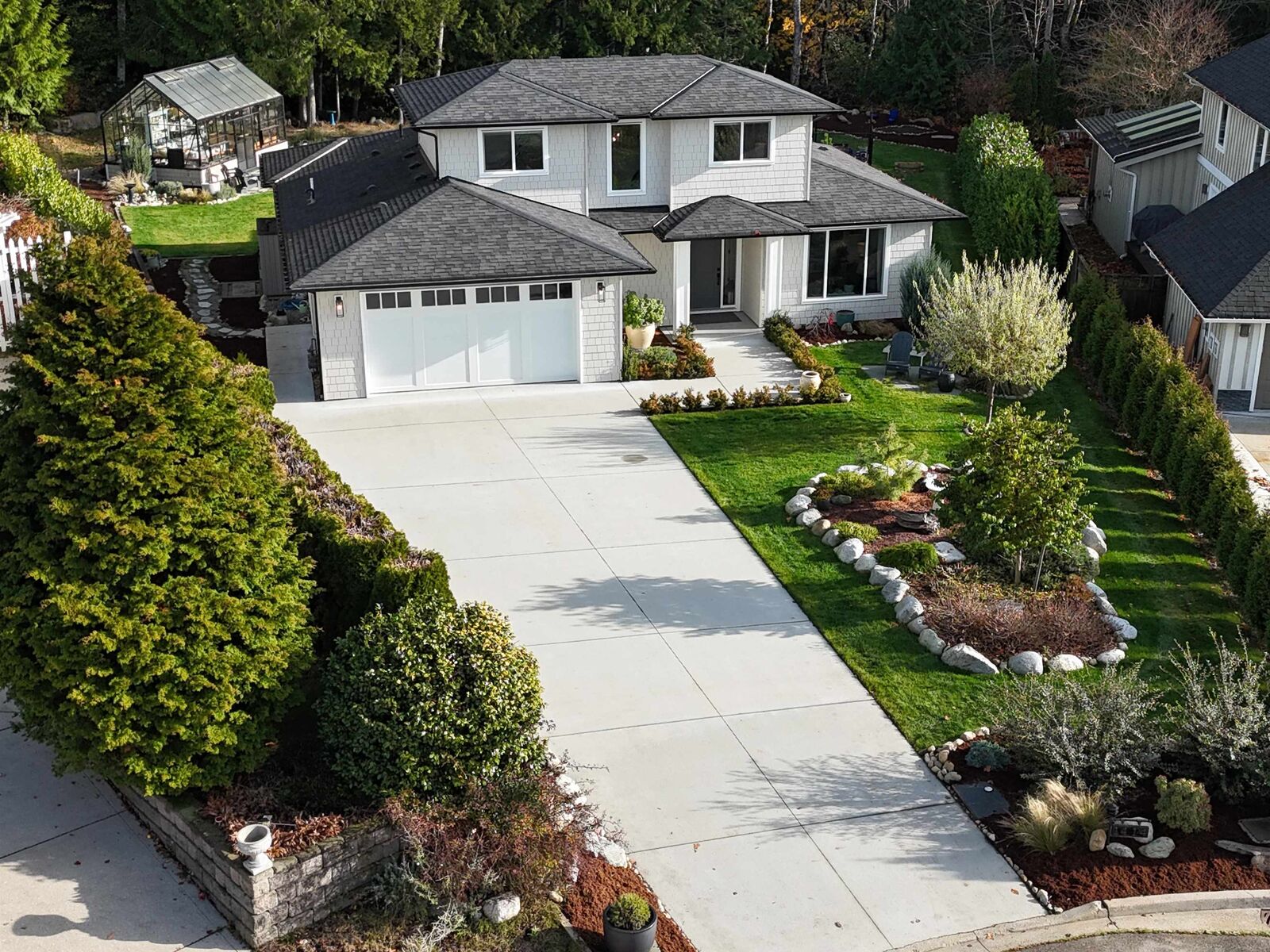 Property Photo: 1414 Sunrise Place BC V0N 1V5