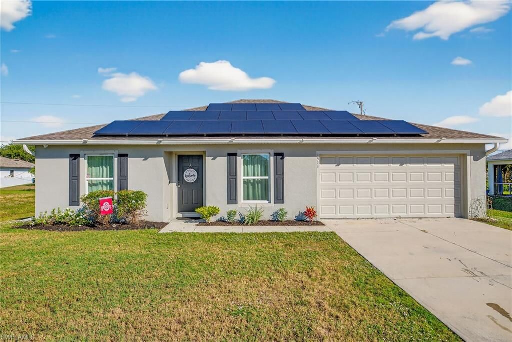 Property Photo: 1511 NE 13th Ter FL 33909