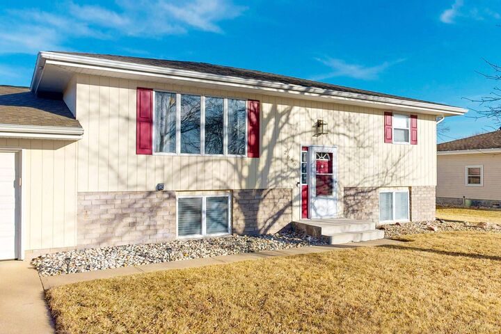 Property Photo:  2659 E 12th Avenue  NE 68601 