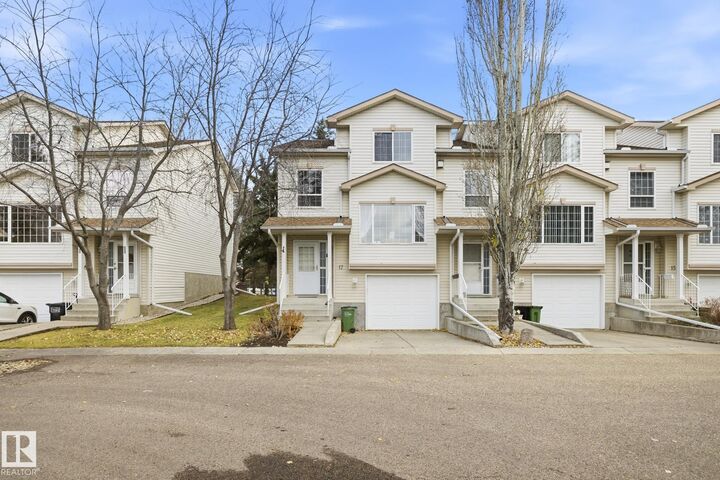 Property Photo:  9935 167 Street NW 17  AB T5P 4Y6 