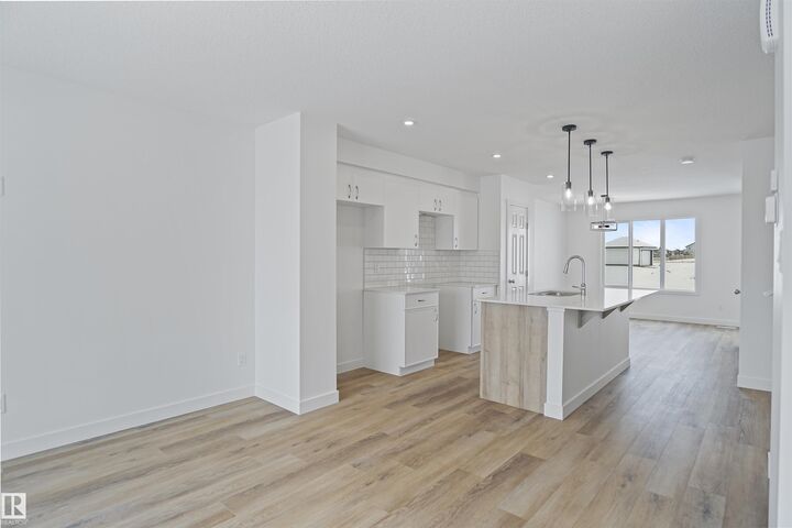 Property Photo:  29 Ficus Way  AB T8L 4M1 