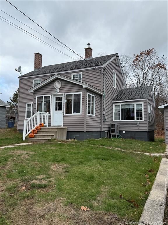 58 Oak Street  McAdam NB E6J 1M6 photo