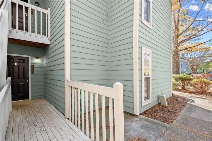 Property Photo: 3209 Canyon Point Circle GA 30076