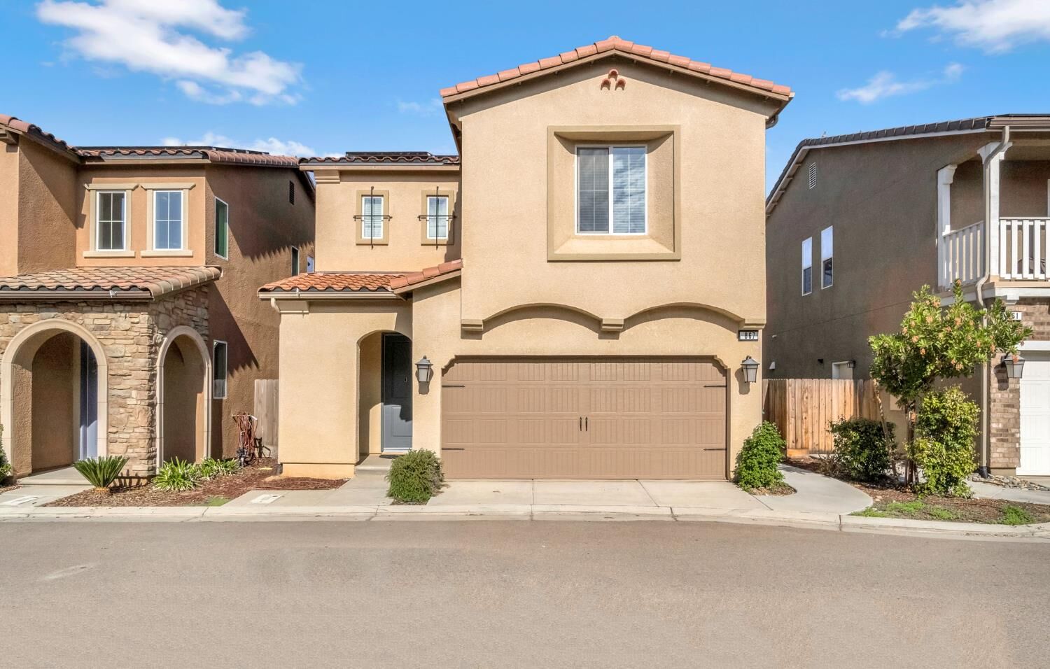 Property Photo: 867 Fir Street W CA 93636