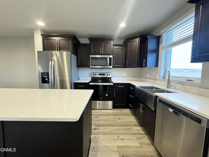 Property Photo: 3814 Lillian Court SE ND 58554