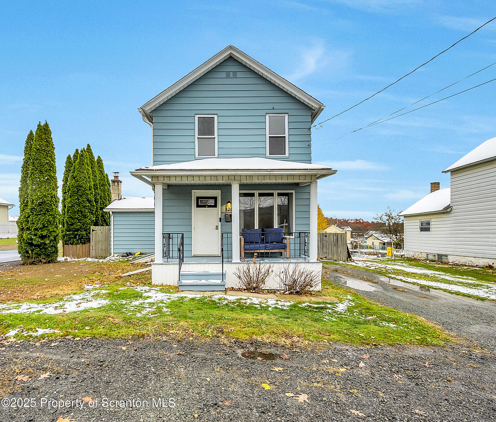 Property Photo:  820 Oak Street  PA 18403 