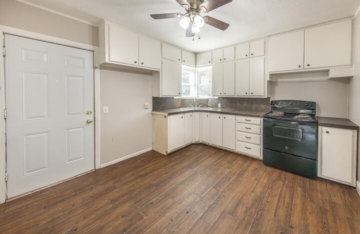 Property Photo: 2509 36th Street TX 79413