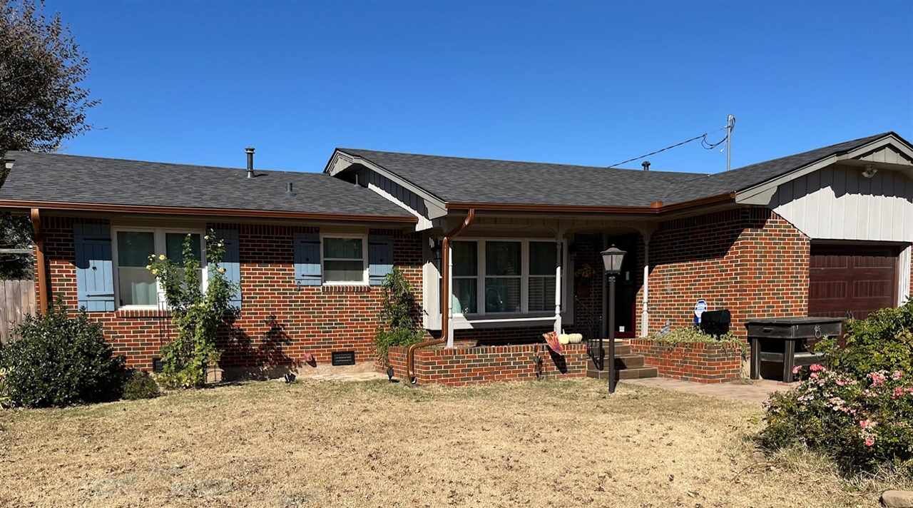 Property Photo:  7 SW 49th Street  OK 73505 