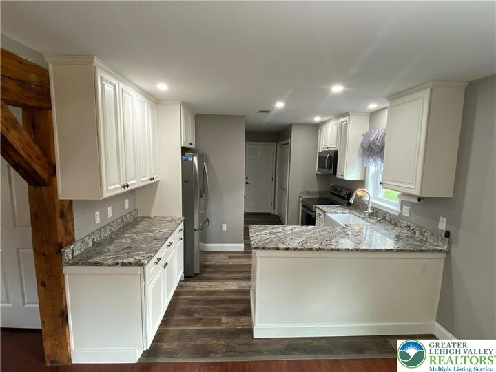 Property Photo:  4571 Newburg Road  PA 18064 