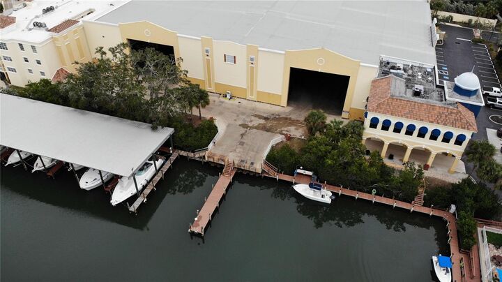 Property Photo:  570 Blackburn Point Road Lido 25  FL 34229 