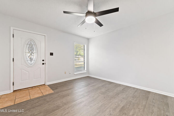 Property Photo: 2325 W Park Drive MS 39553