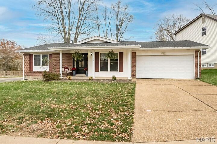 Property Photo: 704 Woodrun Drive MO 63021