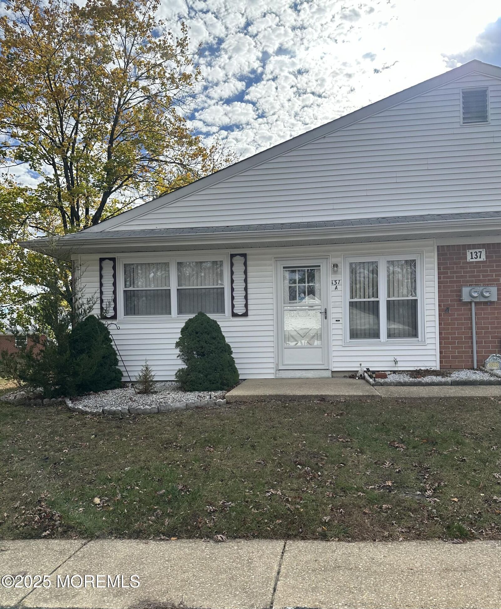 Property Photo:  137 Azalea Drive  NJ 08759 