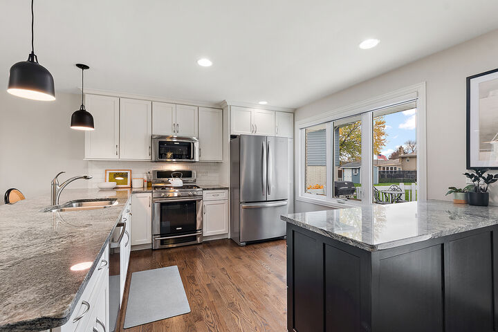 Property Photo: 7749 Palm Drive IL 60462