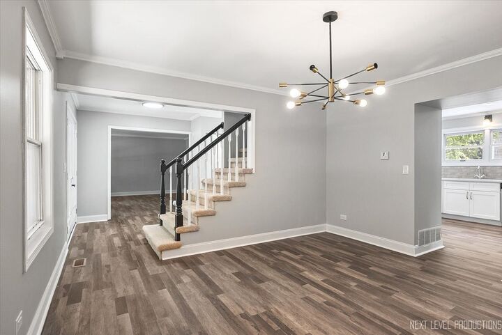 Property Photo:  1704 Kenyon Drive  IL 60565 