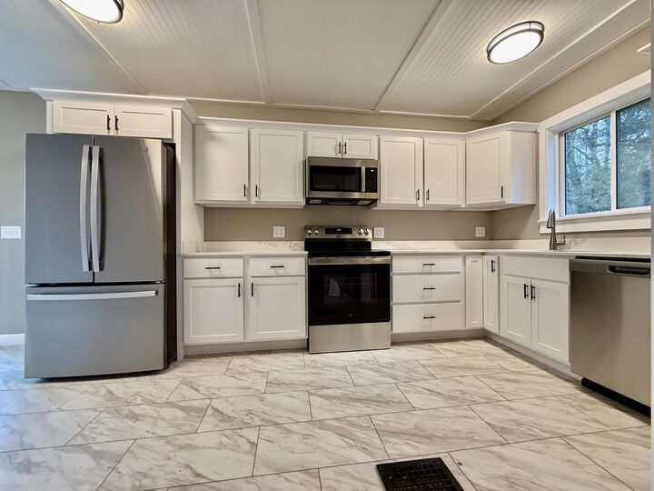 Property Photo: 28 Leach Avenue NH 03235