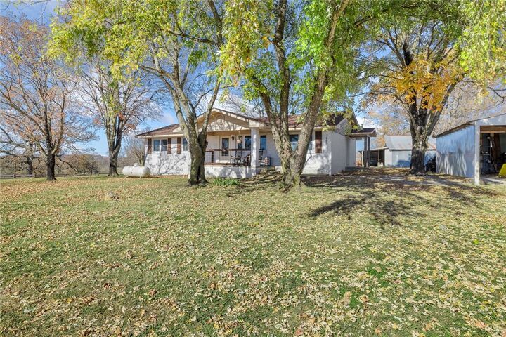 Property Photo: 1669 E 206 Highway AR 72633