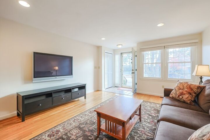 Property Photo:  24 Harrington Farms Way 24  MA 01545 