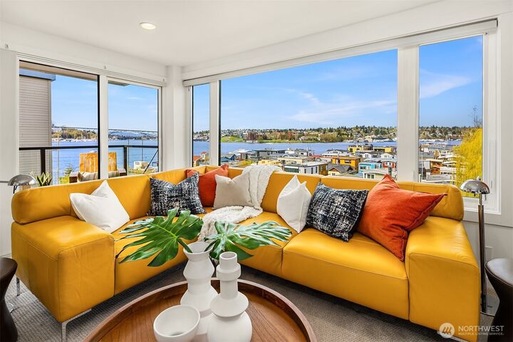 2301  Fairview Avenue E 301  Seattle WA 98102 photo