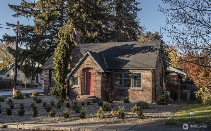 701 E 3rd Avenue  Ellensburg WA 98926 photo