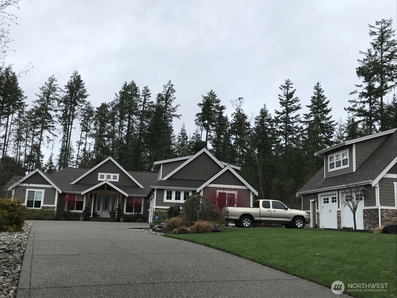 Property Photo:  2203  122nd Street NW  WA 98332 