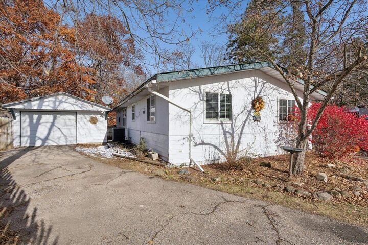 Property Photo: 74 Falling Creek Circle WI 53548