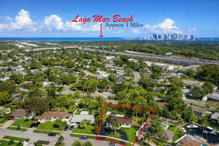 Property Photo:  1630 SW 23rd Ave  FL 33312 