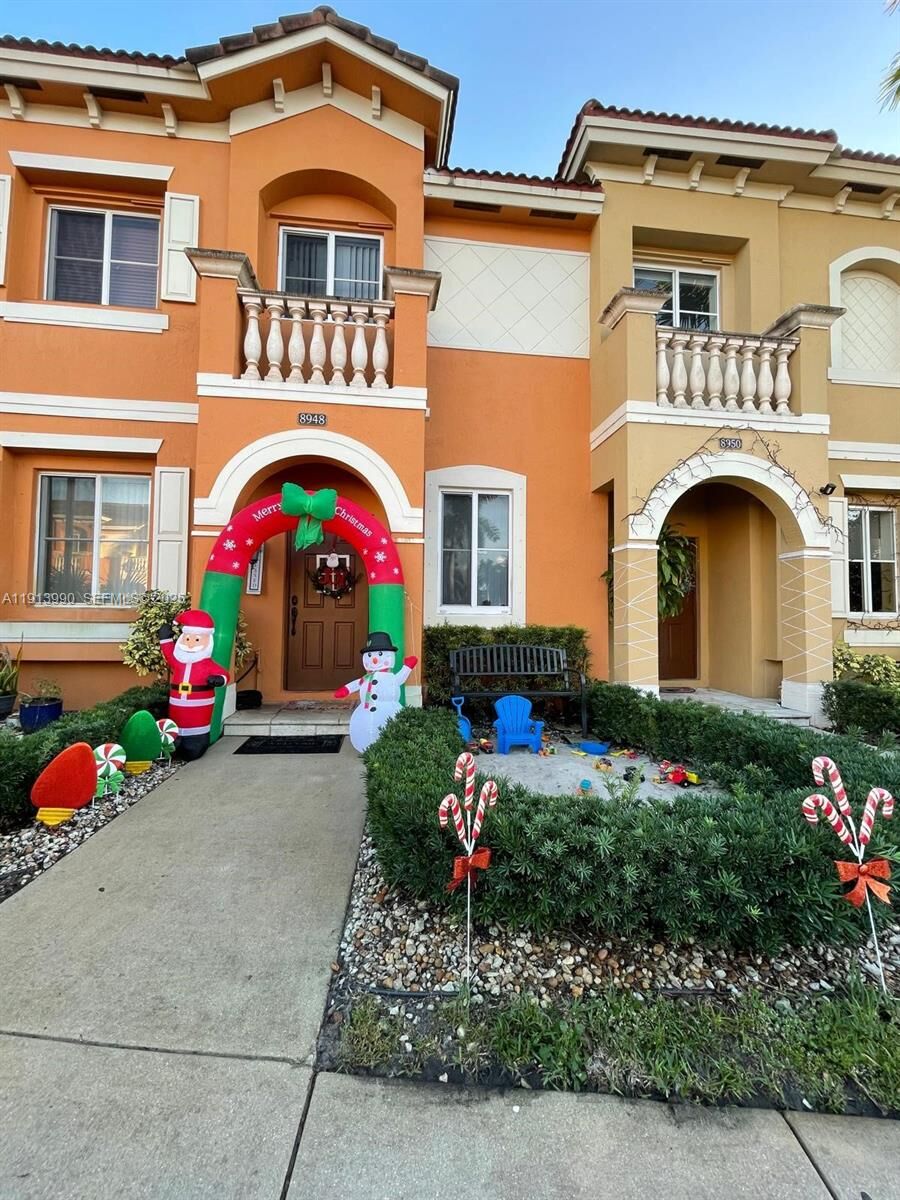 Property Photo: 8948 SW 19th St 909 FL 33025