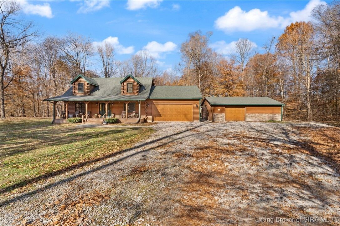 Property Photo:  1671 Burns Court  IN 47102 