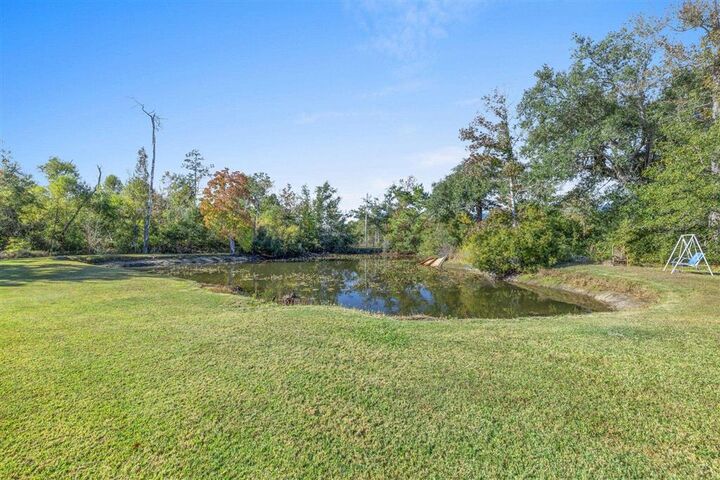 Property Photo: 1750 W Burton Street W LA 70663