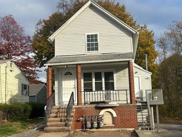 Property Photo:  79 Bowen Street  CT 06514 