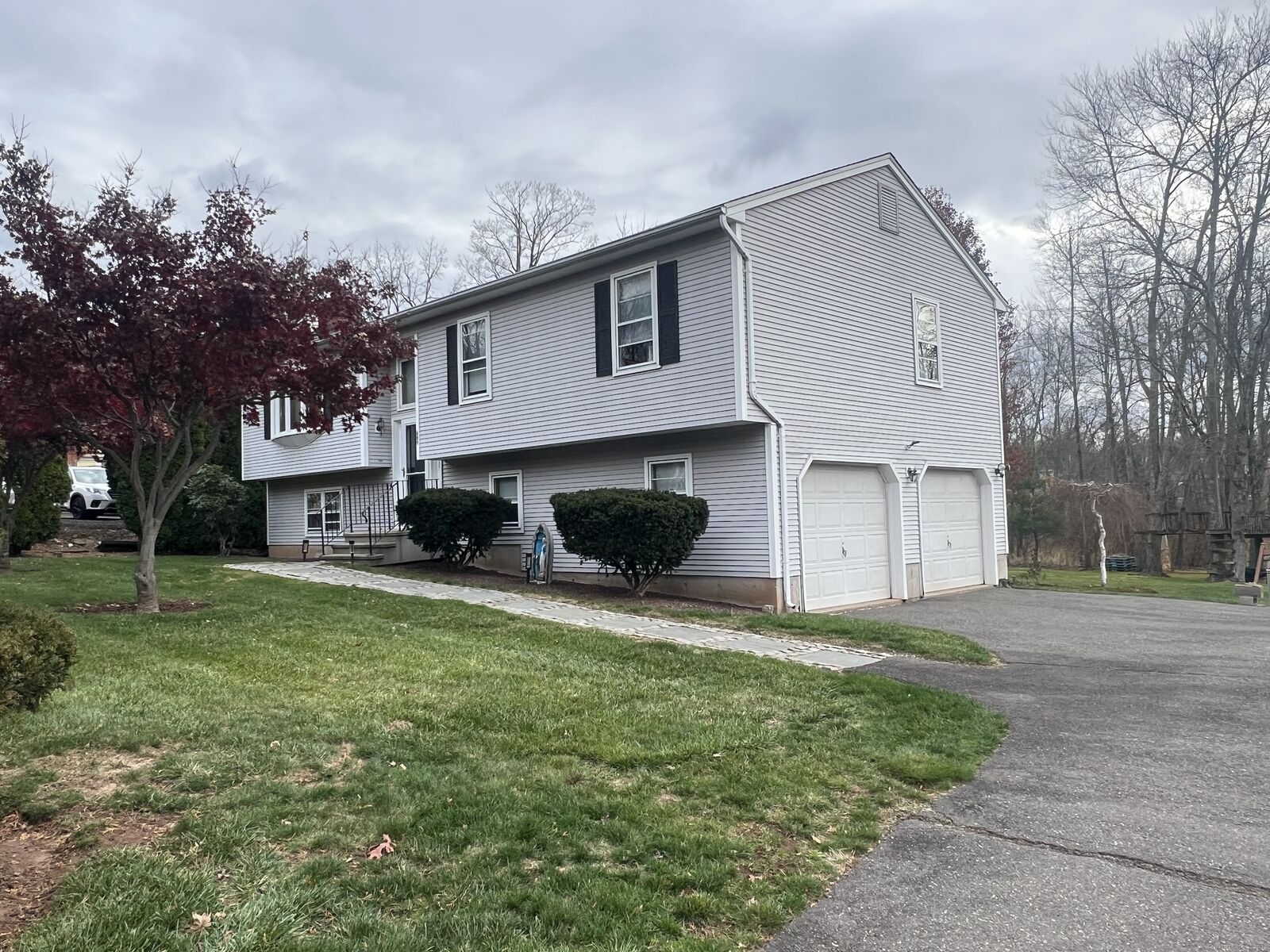 Property Photo:  609 Ives Row  CT 06410 