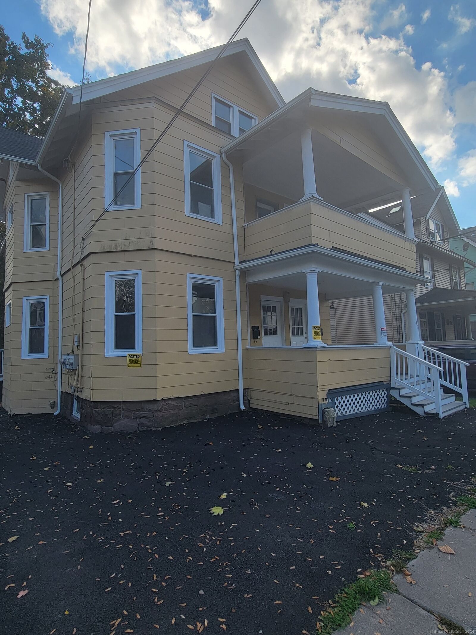 Property Photo:  45 Warrenton Avenue  CT 06105 