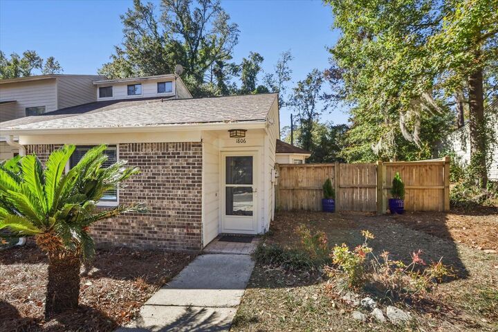 1806 Falconcrest Street  Tallahassee FL 32303 photo