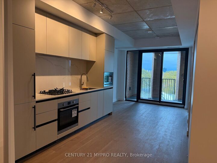 Property Photo:  1720 Bayview Avenue 426  ON M4G 3C4 