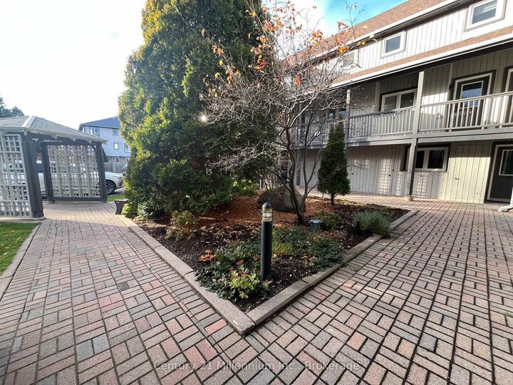 Property Photo: 706 Johnston Park Avenue ON L9Y 5C7