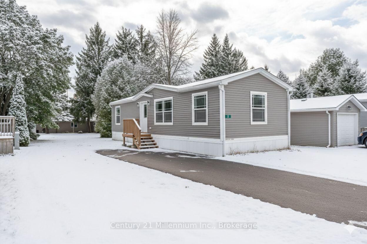 Photo de la propriété:  8 Sussex Square  ON N4K 5N5 